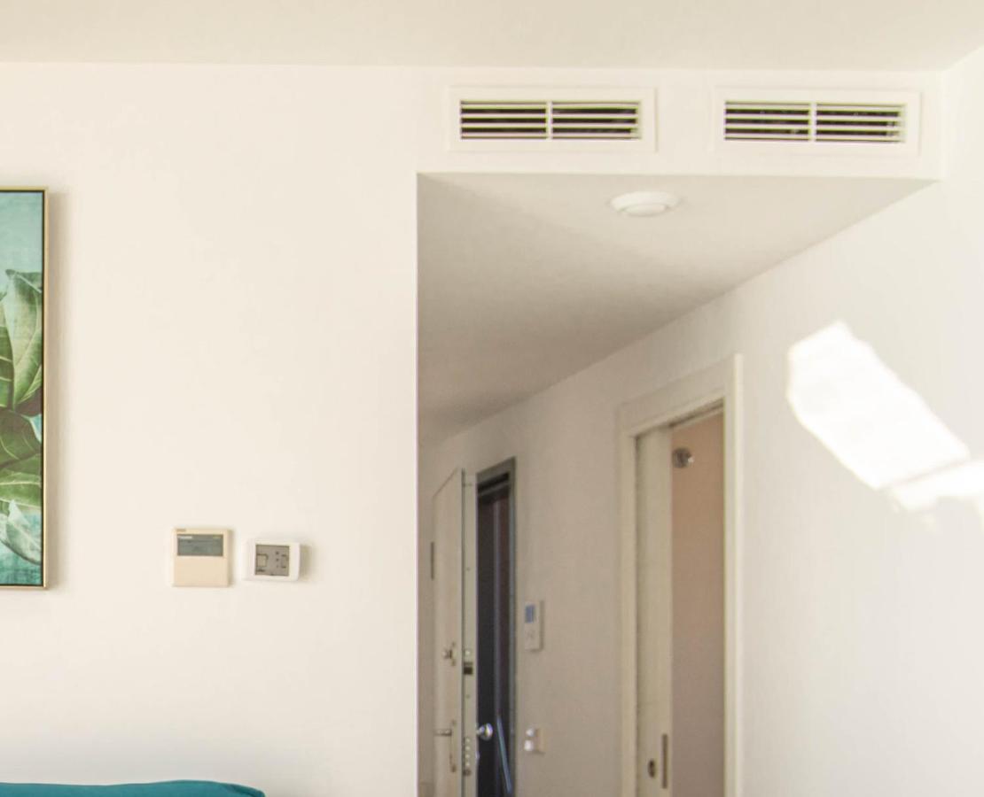 Modern Sea Front East Wind Apartment Alicante Exterior foto