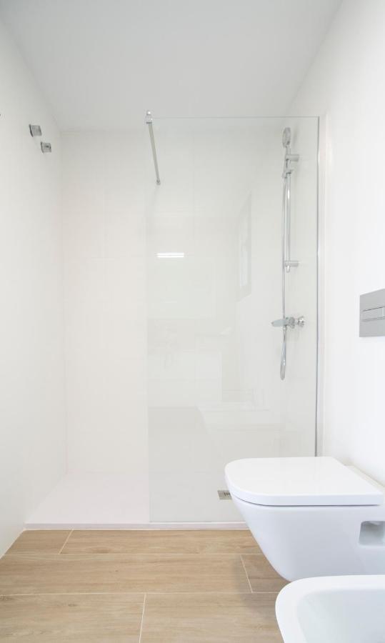 Modern Sea Front East Wind Apartment Alicante Exterior foto